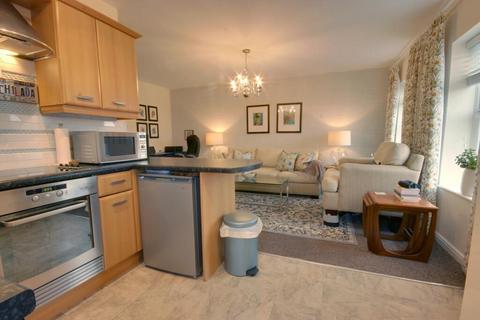 2 bedroom flat for sale, Minster Wharf, Beverley, HU17