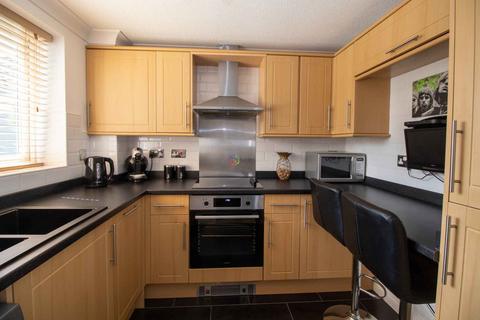 2 bedroom terraced house for sale, Deepwell View, Halfway, S20