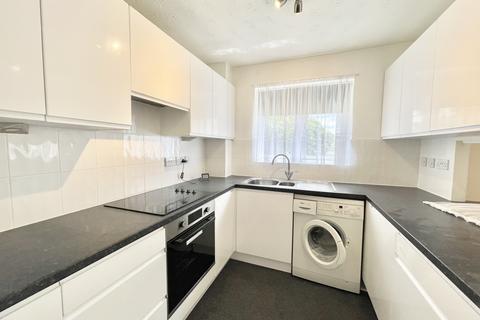 1 bedroom flat to rent, Slade End, Theydon Bois, CM16