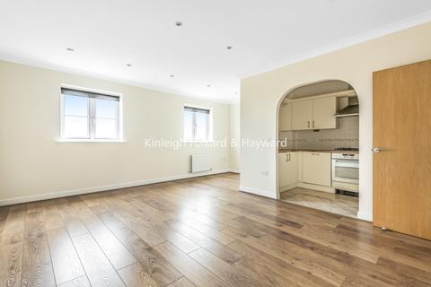 2 bedroom flat to rent, Masons Hill Bromley BR2