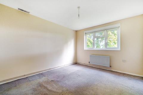 1 bedroom flat for sale, Cherry Tree Lane, Godalming, Surrey, GU7