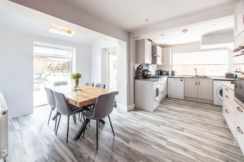 30 Astra Drive, Gravesend, DA12 4PY