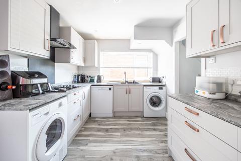 30 Astra Drive, Gravesend, DA12 4PY