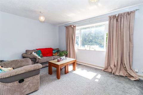 2 bedroom flat for sale, High Street, Abbots Langley, Herts, WD5