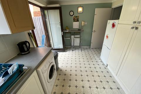 3 bedroom terraced house for sale, Sixpenny Close, Poole BH12
