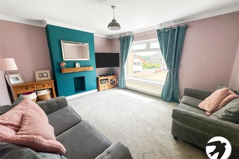 82 Charles Drive, Cuxton, Rochester, ME2 1DT