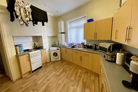 3 bedroom semi-detached house for sale, Bradford Road, Idle, Bradford, BD10