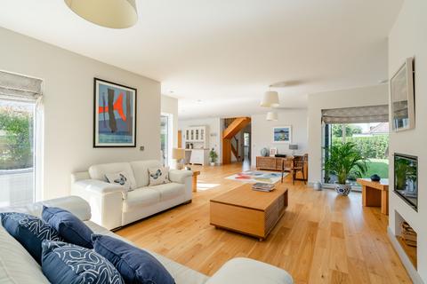 75 March Road, Edinburgh, EH4 3PR