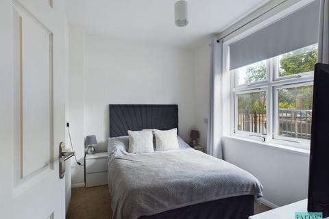 1 bedroom flat to rent, Cemetery Road, York