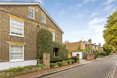 4 bedroom semi-detached house to rent, Parkfields, Putney, London, SW15