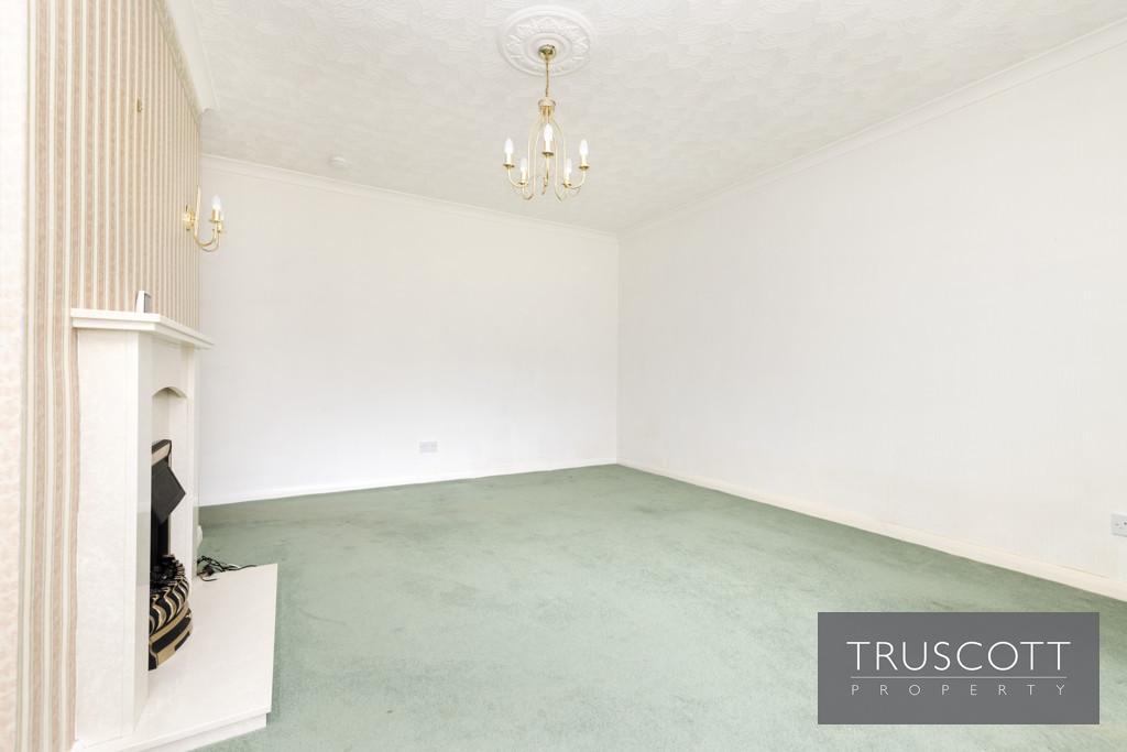 Sitting/Dining Room