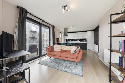 1 bedroom flat for sale, Festubert Place, London