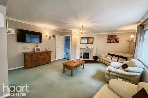 4 bedroom detached bungalow for sale, Fingringhoe Road, Colchester