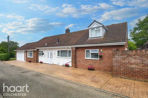 4 bedroom detached bungalow for sale, Fingringhoe Road, Colchester