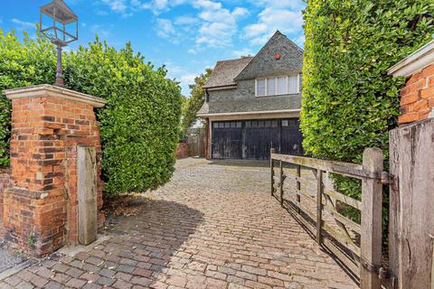 Detached house for sale, Brockenhurst Road, Ramsgate, Kent