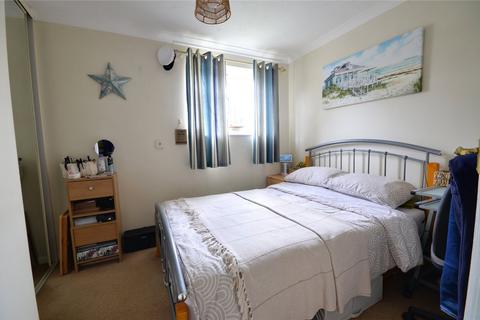 6 Chestnut Close, East Grinstead, RH19 3UW