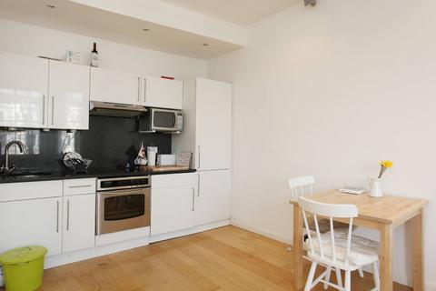 1 bedroom flat to rent, Colville Gardens, Notting Hill, London, W11