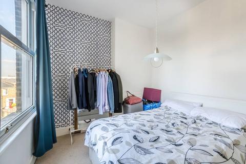 2 bedroom flat to rent, Peckham Rye, East Dulwich, London, SE15