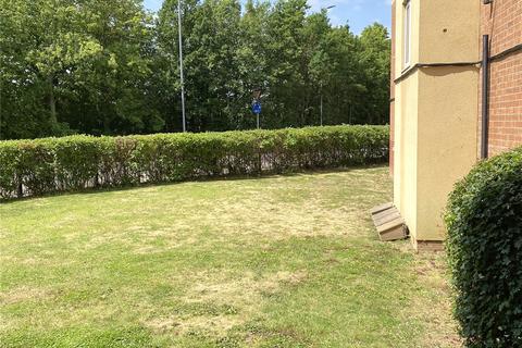 16 Beeston Courts, Laindon, Basildon, SS15 5FP