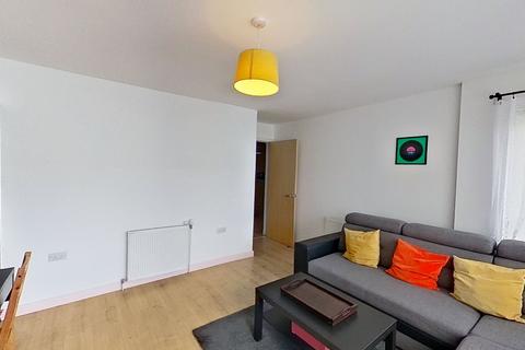 2 bedroom flat to rent, Colonsay Close, Edinburgh, EH5