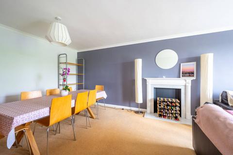 2 bedroom flat to rent, Warwick Drive, Putney, London, SW15