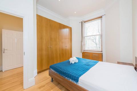 2 bedroom flat to rent, Draycott Place, Chelsea, London, SW3