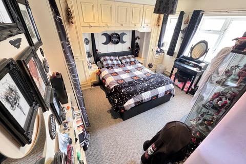 3 bedroom semi-detached house for sale, Belper Road, Eccles, Manchester