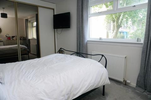 2 bedroom ground floor flat for sale, Quarry Park, East Kilbride G75
