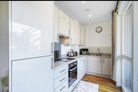 1 bedroom apartment for sale, at Lennard Lodge, 19 Lennard Road, London CR0