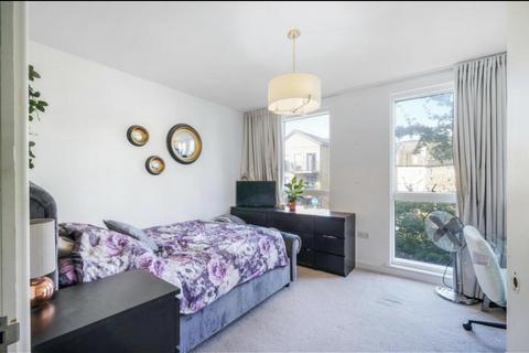 1 bedroom apartment for sale, at Lennard Lodge, 19 Lennard Road, London CR0