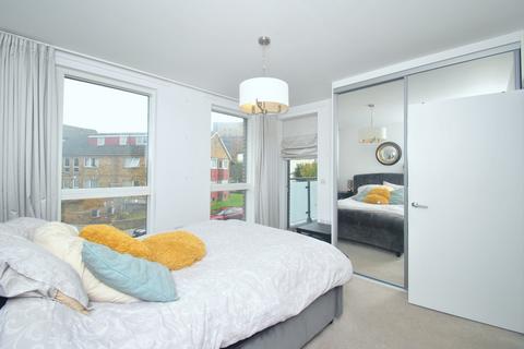 1 bedroom apartment for sale, at Lennard Lodge, 19 Lennard Road, Croydon CR0