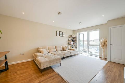 2 bedroom flat to rent, Brennan House, E10, Leyton, London, E10