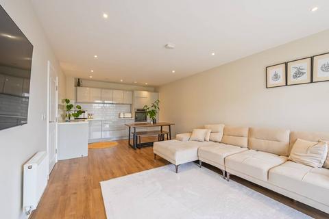 2 bedroom flat to rent, Brennan House, E10, Leyton, London, E10