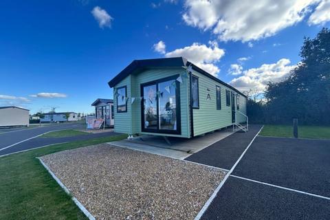 2 bedroom static caravan for sale, Golden Leas Holiday Park