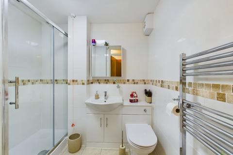 1 bedroom retirement property for sale, Woodville Grove, Welling, Kent, DA16