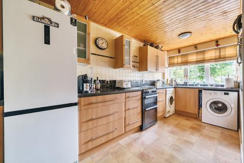 undefined, Danescombe, Lee