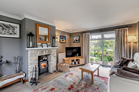 2, Manor Cottages Bibury Road, Aldsworth, Cheltenham, GL54 3RD