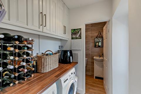 2, Manor Cottages Bibury Road, Aldsworth, Cheltenham, GL54 3RD