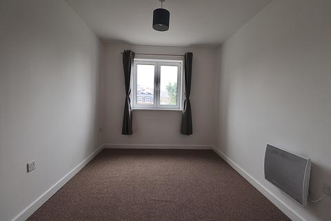 2 bedroom flat to rent, Alpha House, Town Centre
