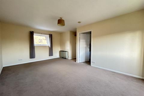 undefined, Chineham, Basingstoke