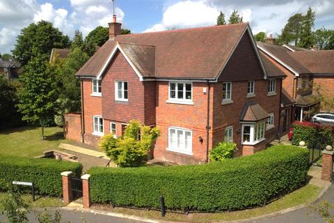 5 bedroom detached house for sale, Terriers Drive, High Wycombe, HP13