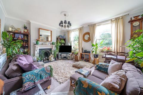 3 bedroom apartment for sale, Grosvenor Terrace, London, Southwark