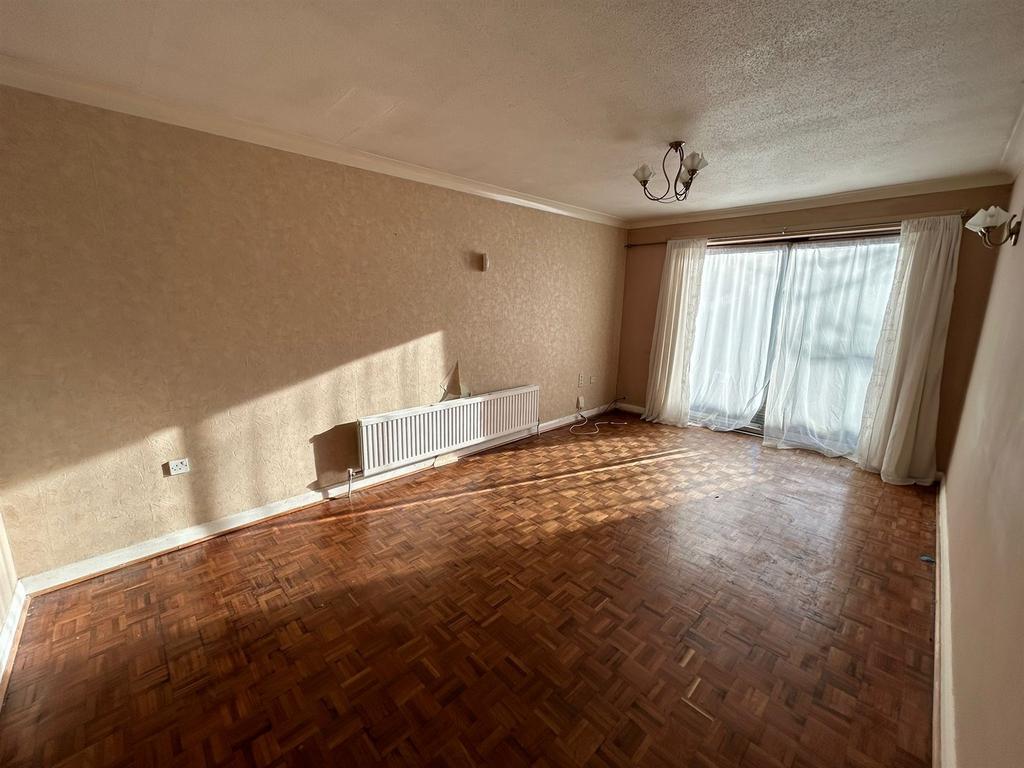 Callis Way, Parkwood, Gillingham, Kent 3 bed detached bungalow for sale