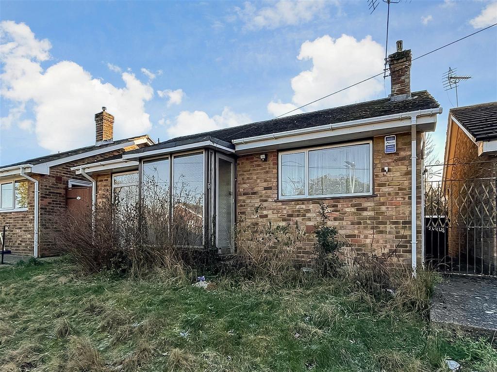Callis Way, Parkwood, Gillingham, Kent 3 bed detached bungalow for sale