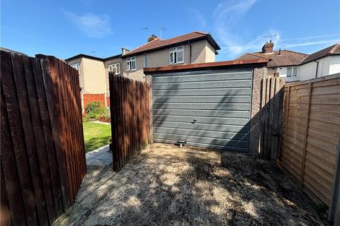 8 Brookmead Close, Orpington, BR5 2BB