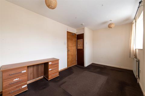 65 Armoury Drive, Gravesend, DA12 1LZ