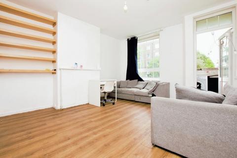3 bedroom flat to rent, Weston Street Southwark SE1