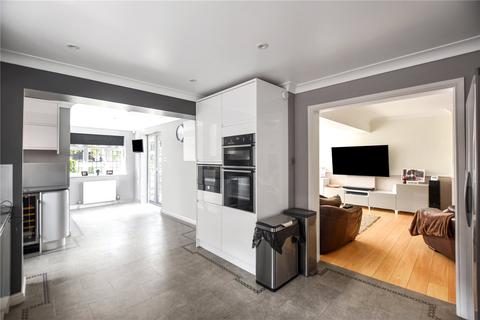 25 Silver Birch Close, Dartford, DA2 7NH