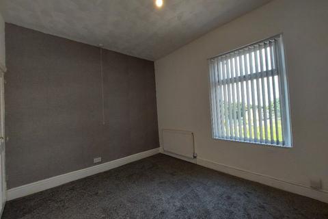 2 bedroom terraced house to rent, Raglan Road, Burnley BB11