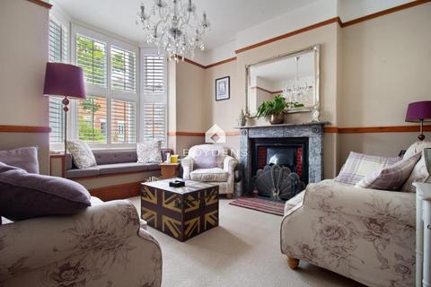 4 bedroom semi-detached villa for sale, 15 Salisbury Avenue, Colchester CO3